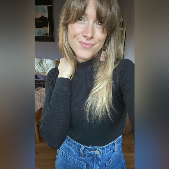 Meet your Posher, Megan - Picture 1 of 1